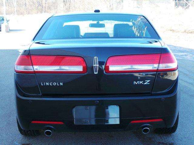 2012 Lincoln MKZ 4dr Sedan